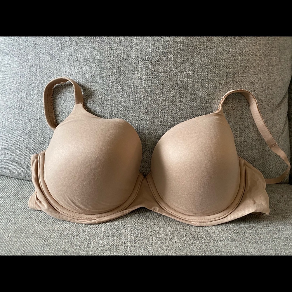 Victoria’s Secret lined Demi bra